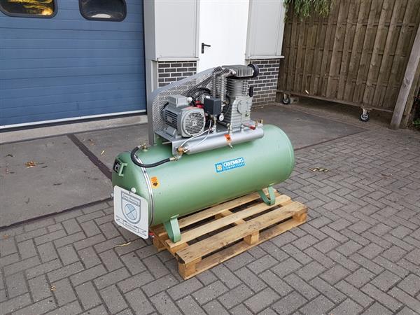 Grote foto creemers compressor 400v tank 250l gebruikt doe het zelf en verbouw gereedschappen en machines