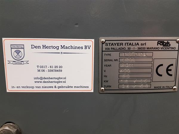 Grote foto bandzaag lintzaag fabris 370 halfautomatisch l r verstek zagen werkplaats metaalbewerkingmachines doe het zelf en verbouw zaagmachines