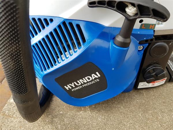 Grote foto kettingzaagmachine hyundai benzine 57261ff actie reserve ketting doe het zelf en verbouw gereedschappen en machines