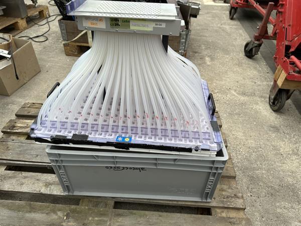 Grote foto lehners handzaaimachine voor trays met 216 cellen agrarisch tuinbouw