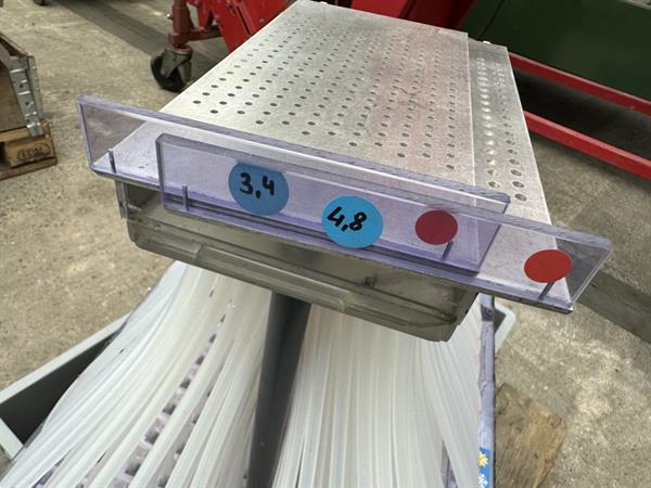 Grote foto lehners handzaaimachine voor trays met 216 cellen agrarisch tuinbouw