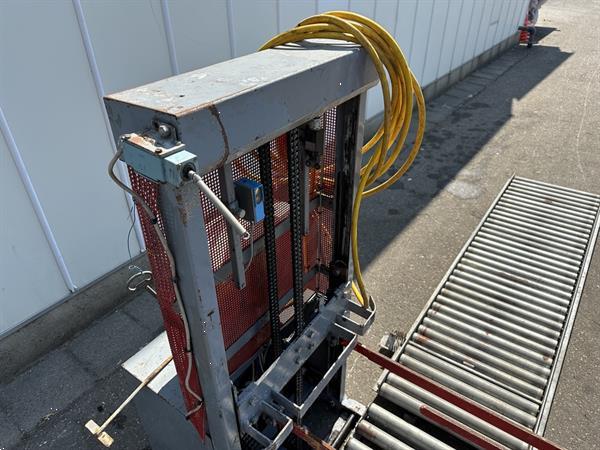 Grote foto taks kistenlift agrarisch transportbanden