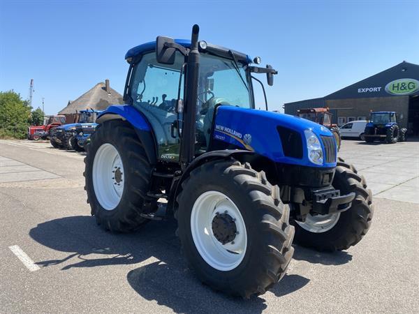 Grote foto new holland t6020 agrarisch tractoren