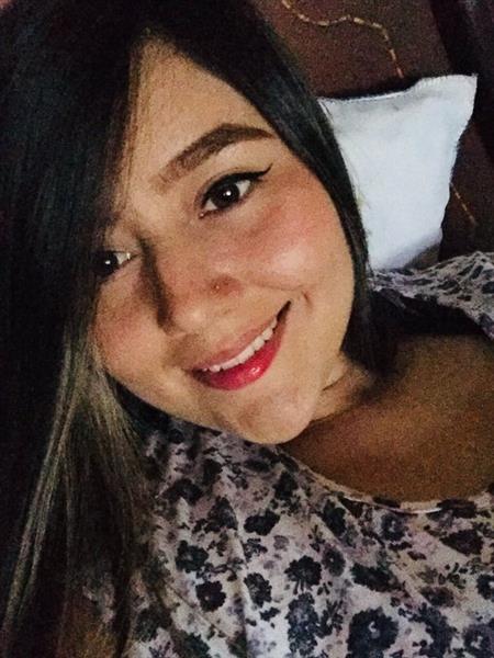 Grote foto liefde op eerste gezicht contacten en berichten vrouw zoekt man