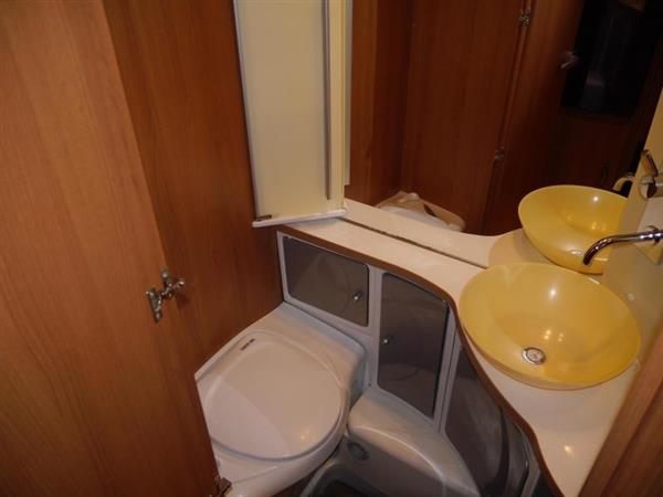 Grote foto lmc munsterland maestro 570 e 2009 caravans en kamperen caravans