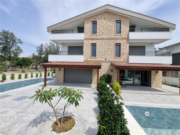 Grote foto side prive villa met tuin zwembad vakantie turkije