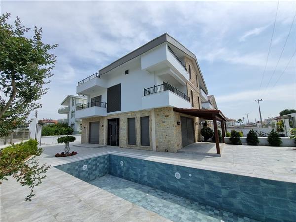 Grote foto side prive villa met tuin zwembad vakantie turkije