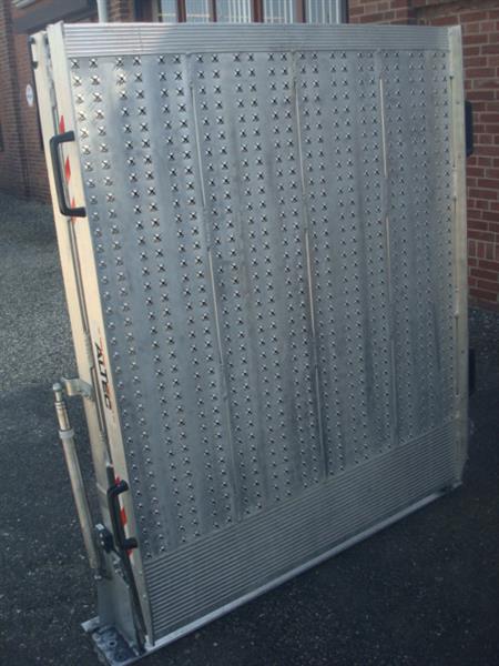 Grote foto oprijplaat scootmobiel aluminium altec bestelbus auto diversen gereedschap