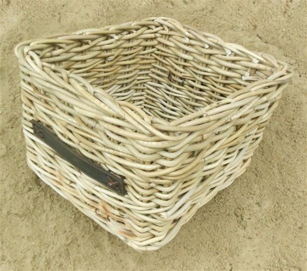 Grote foto voorraadmand middelgroot riet leer huis en inrichting schalen en manden