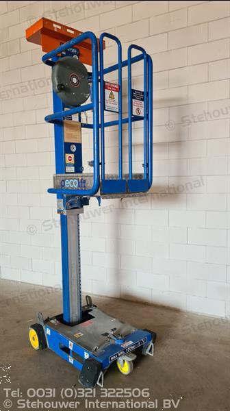 Grote foto power towers pecolift masthoogwerker hoogwerker peco lift doe het zelf en verbouw hoogwerkers