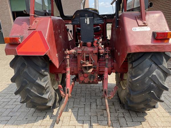 Grote foto international 744 agrarisch tractoren