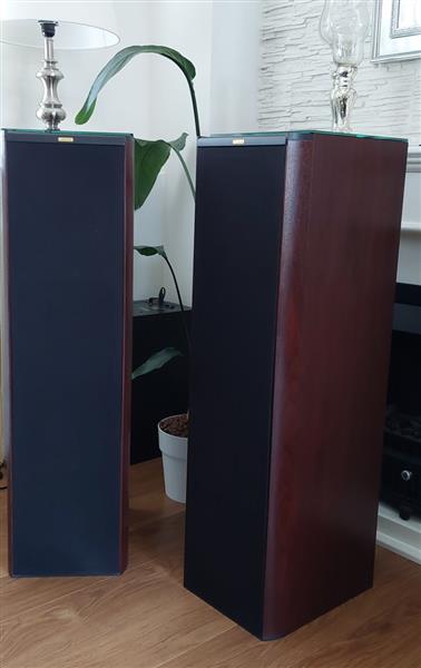Grote foto jamo classic 10 speakers serie in mahonie. set audio tv en foto luidsprekers