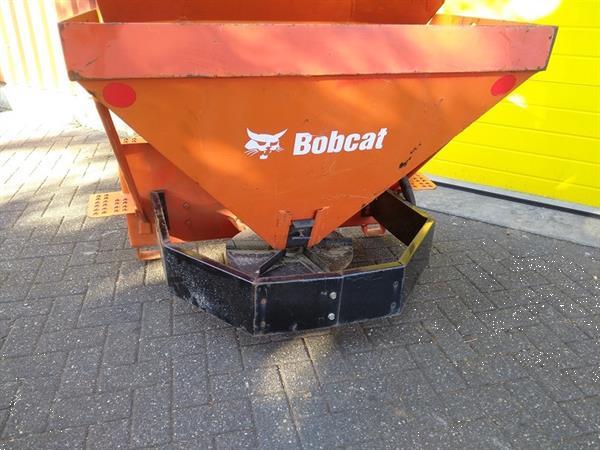 Grote foto bobcat zaagsel strooier split zoutstrooier hydraulisch aangedreven agrarisch tractor toebehoren