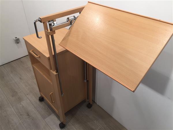 Grote foto stiegelmeyer houten nachtkastje 00 03 diversen verpleegmiddelen en hulpmiddelen