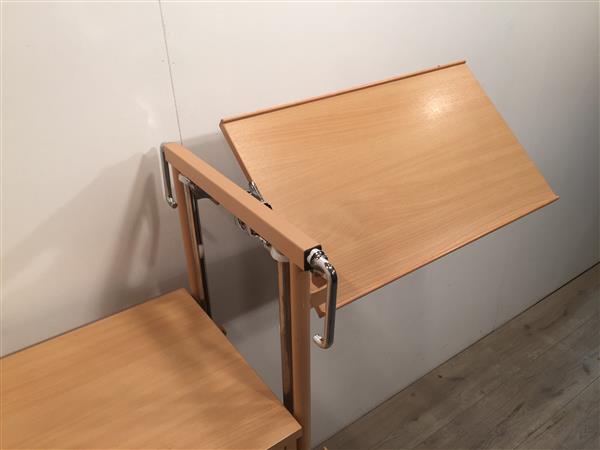 Grote foto stiegelmeyer houten nachtkastje 00 03 diversen verpleegmiddelen en hulpmiddelen