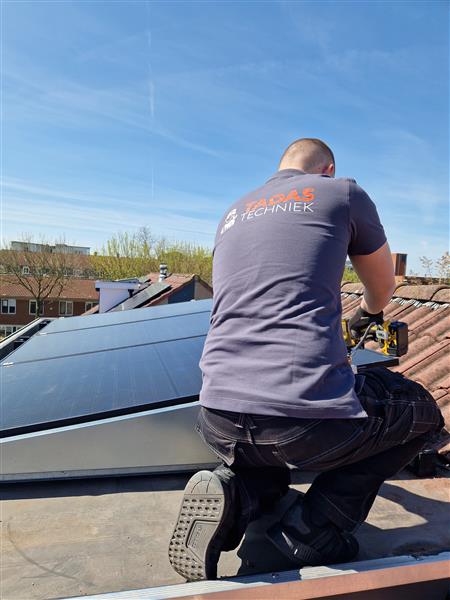 Grote foto zonnepanelen zomeractie diensten en vakmensen elektriciens