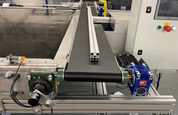 Grote foto nieuwe bufferband met overduwer voor potplanten en trays agrarisch tuinbouw