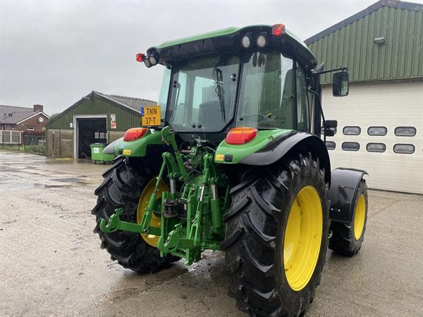 Grote foto john deere 5820 agrarisch tractoren