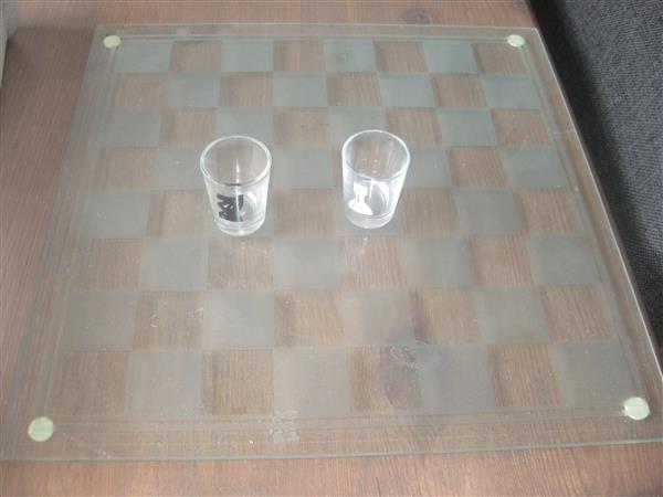 Grote foto glazen borrelschaakbord hobby en vrije tijd gezelschapsspellen bordspellen