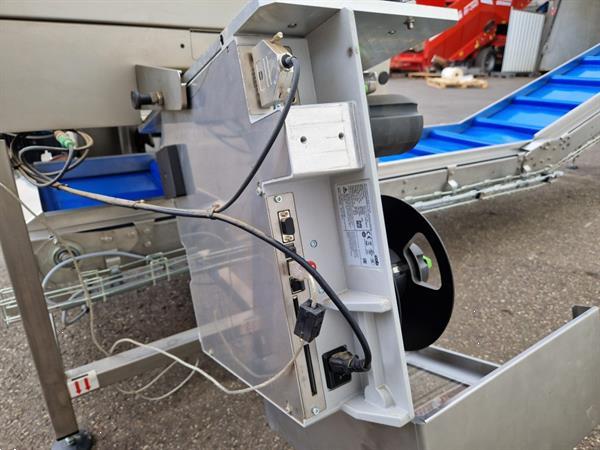 Grote foto brimapack vepack 200 phh verpakkingsmachine voor ijsbergsla met etiketteerder met printer agrarisch tuinbouw