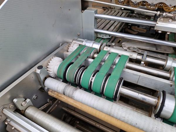 Grote foto fabbri waldyssa automac 75 b rvs stretchfolie verpakkingsmachine agrarisch tuinbouw
