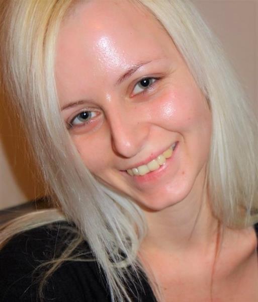 Grote foto een oudere man voor een duurzame relatie contacten en berichten vrouw zoekt man