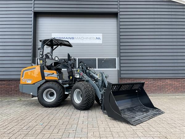 Grote foto giant g2700 x tra hd minishovel bj 2022 10 uur agrarisch shovels