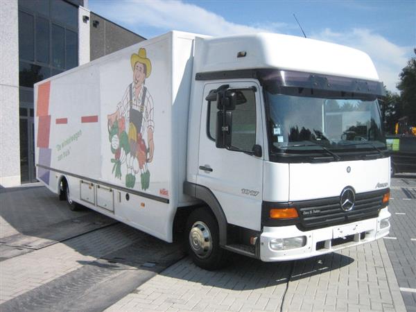 Grote foto mercedes atego 1017 airco webasto verwarming 220v auto mercedes