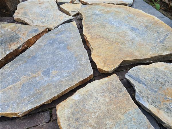 Grote foto prachtige griekse flagstones siki bont kwartsiet tuin en terras tegels en terrasdelen