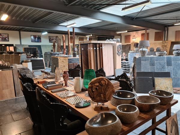 Grote foto zwembadranden natuursteen basalt graniet hardsteen tuin en terras zwembaden toebehoren