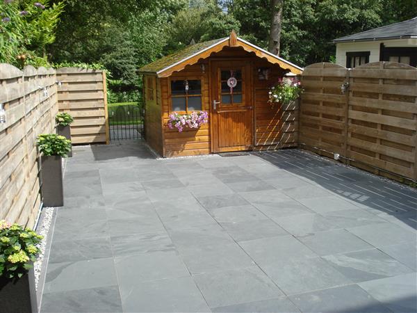 Grote foto mustang leisteen black slate 60x60 cm terrastegels tuin en terras tegels en terrasdelen