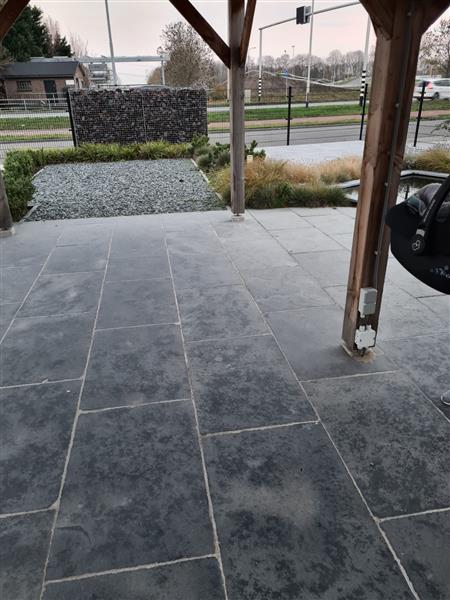 Grote foto landelijke tuintegels castle stone beige wildverband tuin en terras tegels en terrasdelen