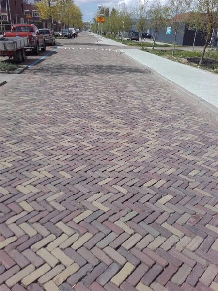 Grote foto gebakken klinkers dikformaten van vroeger tuin en terras sierstenen en rotsen