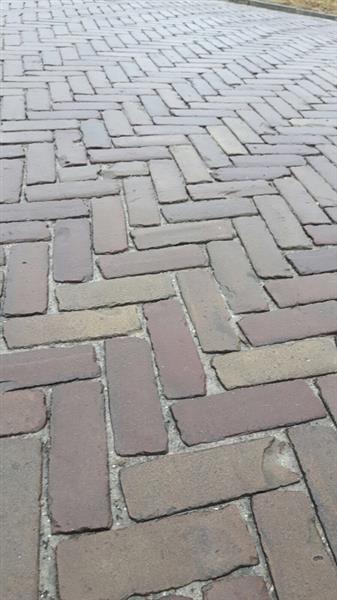 Grote foto gebakken klinkers dikformaten van vroeger tuin en terras sierstenen en rotsen