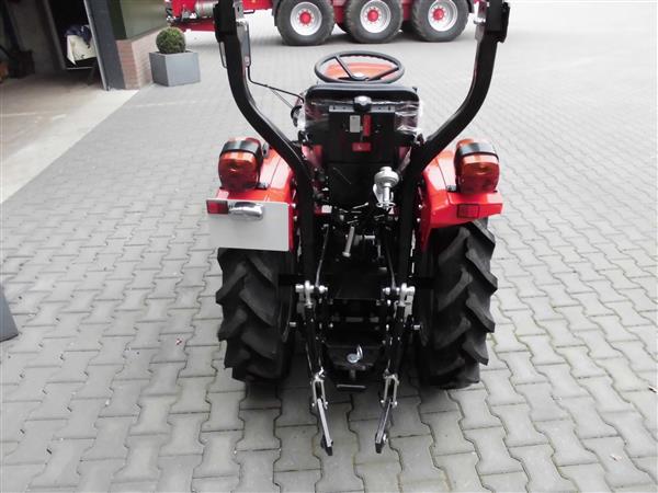 Grote foto field trac vst180 kubota iseki solis agrarisch tractoren