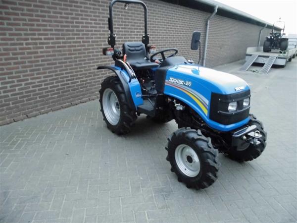 Grote foto solis 26 4wd kubota iseki agrarisch tractoren