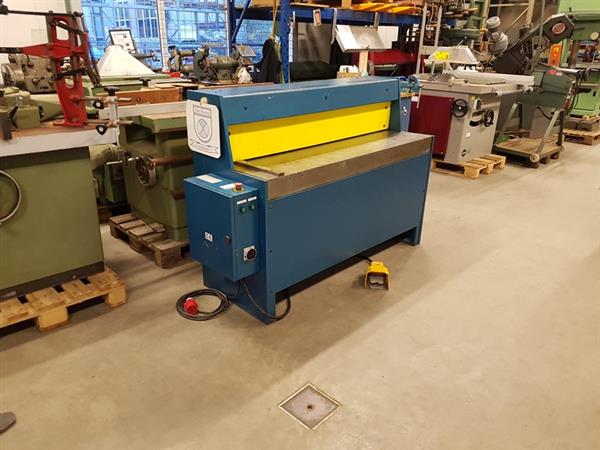 Grote foto schaar 1300x4mm compact en stil knipmachine 400v doe het zelf en verbouw gereedschappen en machines