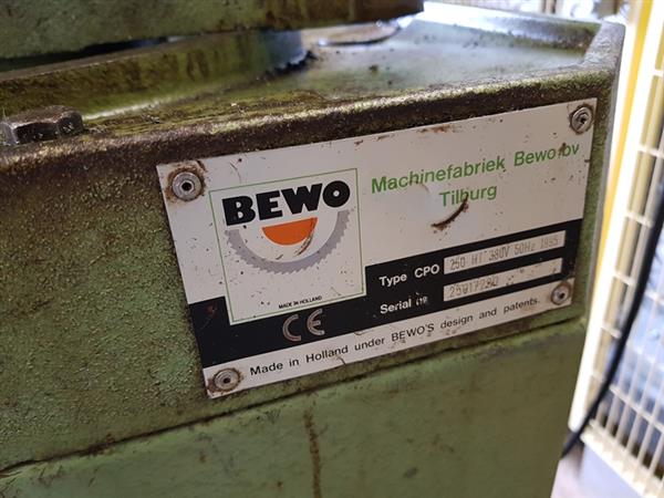 Grote foto bewo 250 cirkelzaag werkplaats zaagmachine compact doe het zelf en verbouw zaagmachines