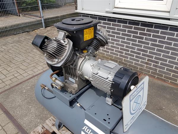 Grote foto atlas copco bj 2012 le22 10 250 compressor doe het zelf en verbouw compressors