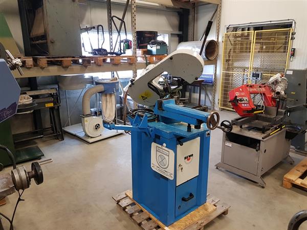 Grote foto bewo bandzaag bs150 met koeling handbediende zaagmachine 400v dealer bewo machines doe het zelf en verbouw zaagmachines