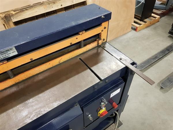 Grote foto compactschaar jorg 1250x2mm knipbank knipschaar guillotineschaar plaatschaar doe het zelf en verbouw gereedschappen en machines