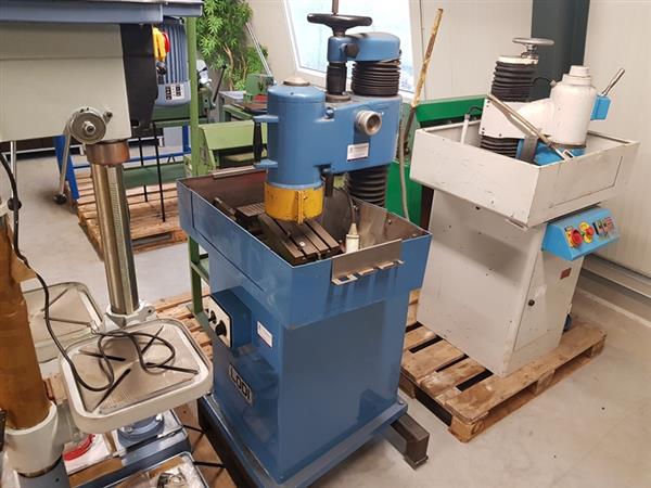 Grote foto vlakslijpmachine komslijpmachine unicum 8 koeling zwenkslijper 400v doe het zelf en verbouw gereedschappen en machines