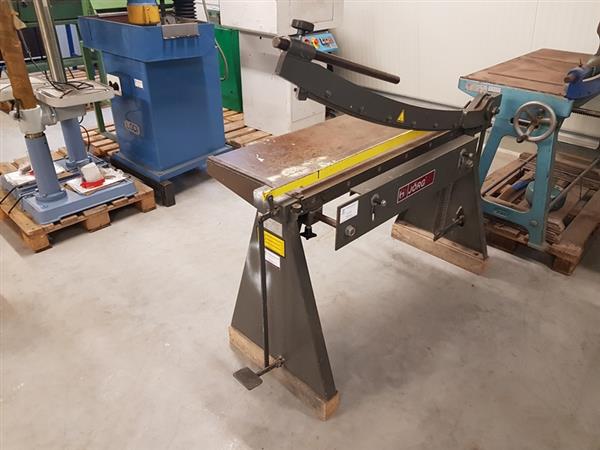 Grote foto zinkstraat voor loodgieter installateur slagschaar evt met zetbank en kraalmachine jorg doe het zelf en verbouw gereedschappen en machines