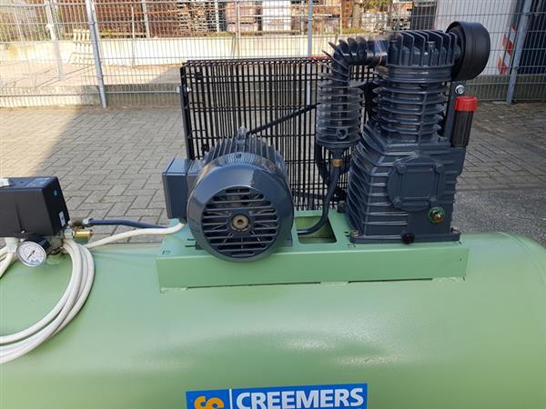 Grote foto creemers compressor 2 2kw 150l tank gebruikte compressors werkplaats. doe het zelf en verbouw compressors