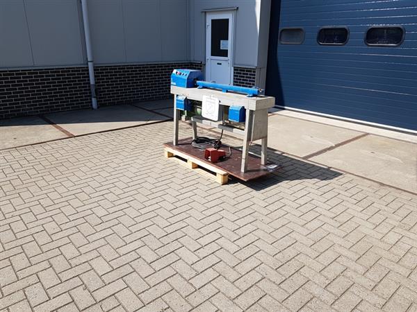 Grote foto dietech kraalmachine met voetpedaal en hoekafknipper 400v doe het zelf en verbouw gereedschappen en machines