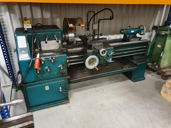 Grote foto meuser draaibank lathe 2m doorlaat 70mm met beveiliging doe het zelf en verbouw gereedschappen en machines