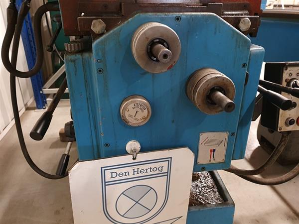 Grote foto novar universal milling machine freesbank freesmachine evt met digitaal doe het zelf en verbouw gereedschappen en machines