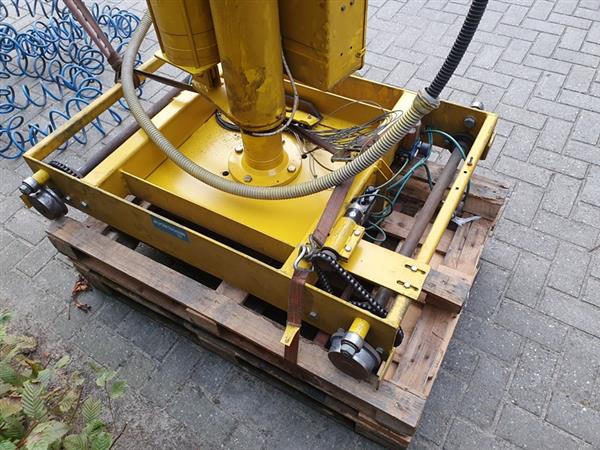 Grote foto dalmec balancer partner 120kg gebruikte machine voor in de werkplaats doe het zelf en verbouw gereedschappen en machines