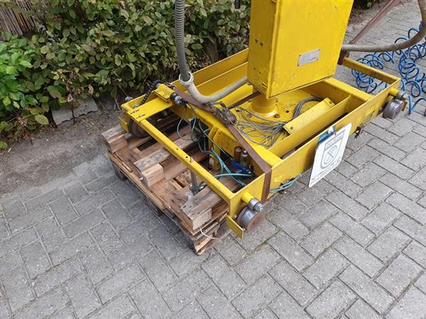 Grote foto dalmec balancer partner 120kg gebruikte machine voor in de werkplaats doe het zelf en verbouw gereedschappen en machines