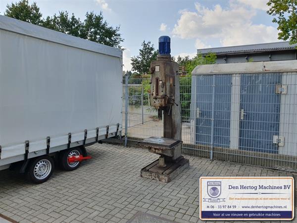 Grote foto kolomboor tandwiel geschakeld mk4 met materiaalklem doe het zelf en verbouw gereedschappen en machines